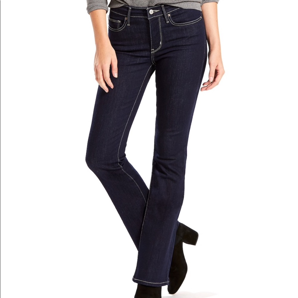 Levi’s slimming boot cut NWT